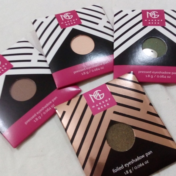 Makeup Geek + Colourpop Single Eyeshadows Pans - Picture 2 of 4